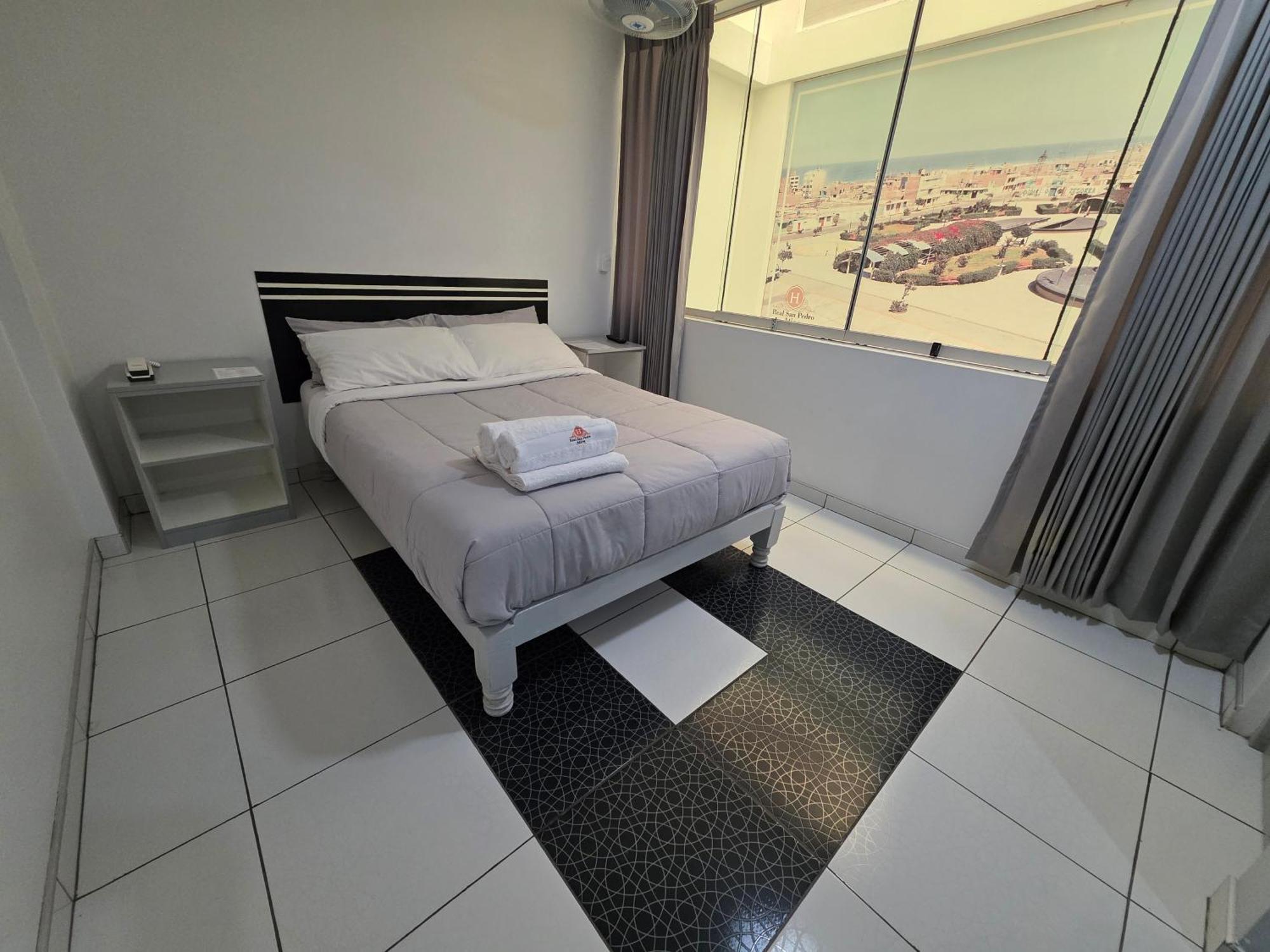 Hotel Real San Pedro Atico 外观 照片